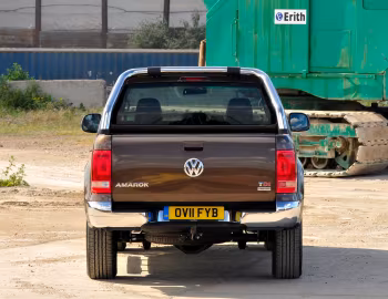 Volkswagen Amarok Double Cab Highline [UK-spec] '2010–16