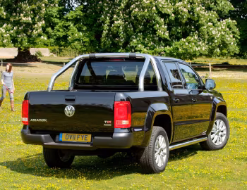 Volkswagen Amarok Double Cab Trendline [UK-spec] '2010–16