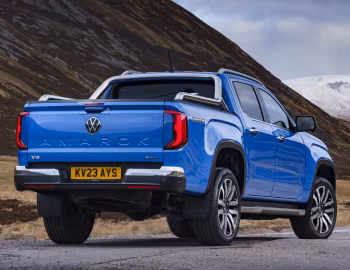 Volkswagen Amarok V6 Aventura 4MOTION Double Cab [UK-spec] '2023–pr.