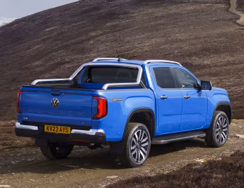 Volkswagen Amarok V6 Aventura 4MOTION Double Cab [UK-spec] '2023–pr.