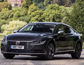 Volkswagen Arteon 4MOTION Elegance [UK-spec] '2017–20