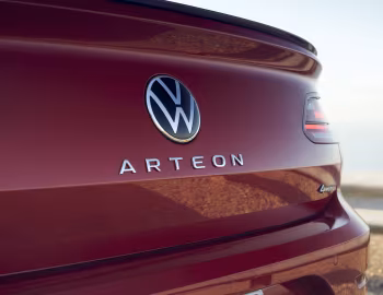 2021–23 Volkswagen Arteon 4MOTION R-Line [North America] '2020–23