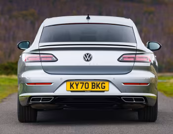 Volkswagen Arteon R-Line [UK-spec] '2020–23