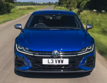 Volkswagen Arteon Shooting Brake R [UK-spec] '2021–25
