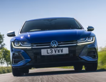 Volkswagen Arteon Shooting Brake R [UK-spec] '2021–25