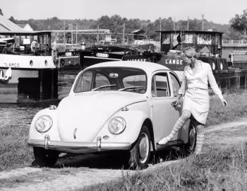 1966 Volkswagen 1300 Deluxe 2-door Sedan [EU-spec] (Type 1) '1965–66