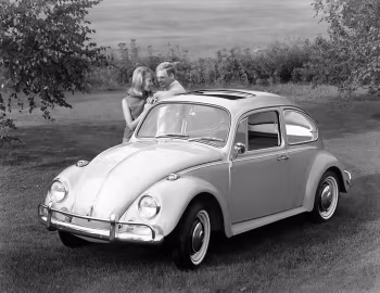1967 Volkswagen Deluxe 2-door Sunroof Sedan [North America] (Type 1) '1966–67