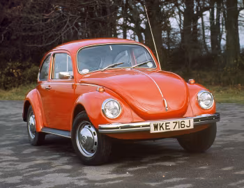 1971 Volkswagen Beetle 2-door Sedan [UK-spec] (Type 1) '1970–71