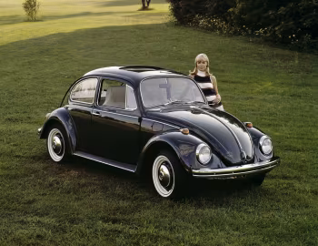 1968 Volkswagen Deluxe 2-door Sunroof Sedan [North America] (Type 1) '1967–68