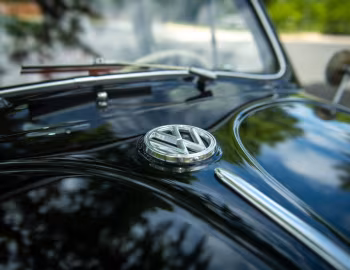 1964 Volkswagen 1200 Deluxe 2-door Sedan [North America] (Type 1) '1963–64