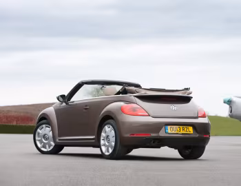 Volkswagen Beetle Cabrio "70s Edition" [UK-spec] '2013