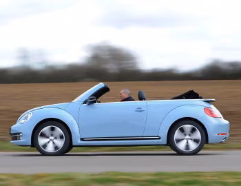 Volkswagen Beetle Cabrio [UK-spec] '2013–16