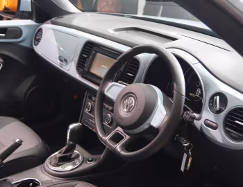 Panel frontal Volkswagen Beetle Cabriolet [Japan] '2013–16