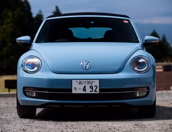Volkswagen Beetle Cabriolet [Japan] '2013–16