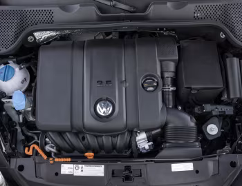 Bajo el capó 2013–16 Volkswagen Beetle Convertible [North America] '2012–16
