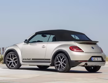 Volkswagen Beetle Dune Cabriolet [Worldwide] '2016–18