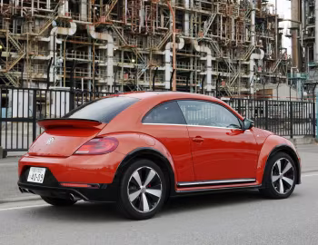 Volkswagen Beetle R-Line [Japan] '2016–19