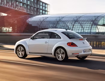 Volkswagen Beetle Turbo [Worldwide] '2011–16