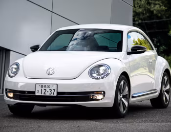 Volkswagen Beetle Turbo [Japan] '10.2013–09.2016