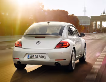 Volkswagen Beetle Turbo [Worldwide] '2011–16