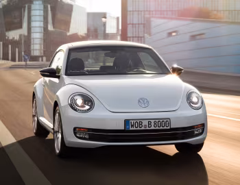 Volkswagen Beetle Turbo [Worldwide] '2011–16