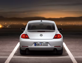 Volkswagen Beetle Turbo [Worldwide] '2011–16