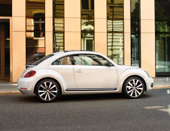 Volkswagen Beetle Turbo [Worldwide] '2011–16