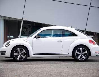 Volkswagen Beetle Turbo [Japan] '10.2013–09.2016
