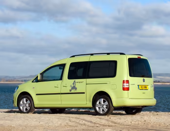Volkswagen Caddy Camper [UK-spec] (Type 2K) '2013–15