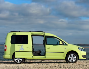 Volkswagen Caddy Camper [UK-spec] (Type 2K) '2013–15