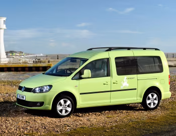 Volkswagen Caddy Camper [UK-spec] (Type 2K) '2013–15