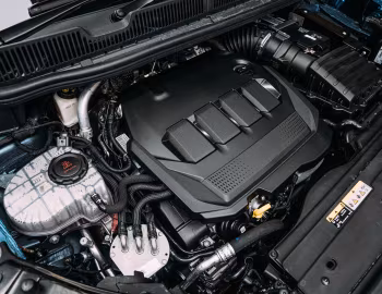 Sotto al cofano Volkswagen Caddy Cargo [UK-spec] '2021–pr.