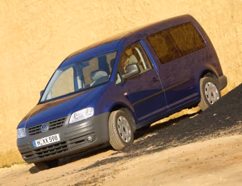 Volkswagen Caddy Combi Maxi (Type 2K) '2007–10