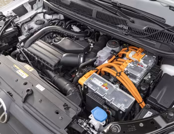 Bajo el capó Volkswagen Caddy Flexible eHybrid [Worldwide] '2024–pr.