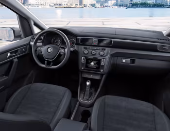Интерьер Volkswagen Caddy Highline '2015–20
