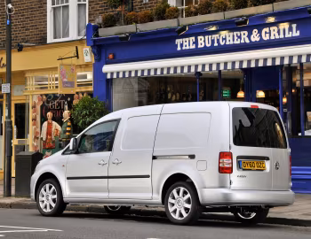 Volkswagen Caddy Kasten Maxi [UK-spec] (Type 2K) '2010–15