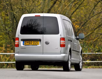 Volkswagen Caddy Kasten Maxi [UK-spec] (Type 2K) '2010–15
