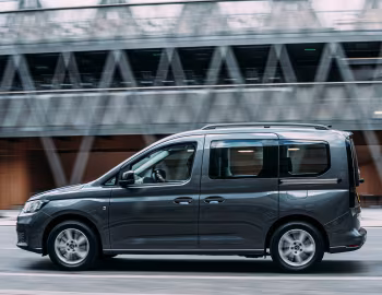 Volkswagen Caddy Life [UK-spec] '2021–pr.