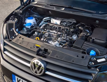 Bajo el capó Volkswagen Caddy Maxi Life [UK-spec] '2015–20