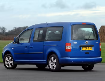 Volkswagen Caddy Maxi Life [UK-spec] (Type 2K) '2007–10