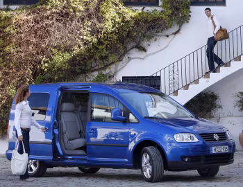 Volkswagen Caddy Maxi Life (Type 2K) '2007–10