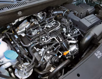 Bajo el capó Volkswagen Caddy Maxi Life [Worldwide] (Type 2K) '2010–15