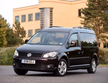 Volkswagen Caddy Maxi Life [UK-spec] (Type 2K) '2010–15