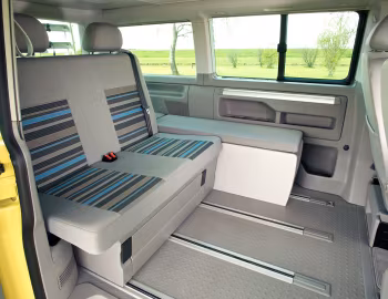 Interior Volkswagen California "Beach" [UK-spec] (T5) '2009–15