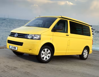 Volkswagen California "Beach" [UK-spec] (T5) '2009–15