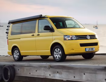 Volkswagen California "Beach" [UK-spec] (T5) '2009–15