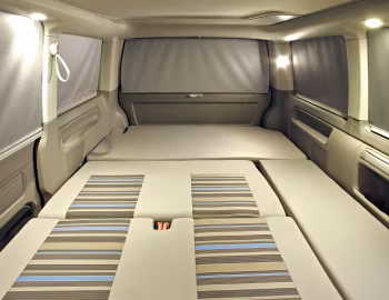 Interior Volkswagen California "Beach" [UK-spec] (T5) '2009–15