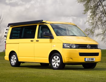Volkswagen California "Beach" [UK-spec] (T5) '2009–15