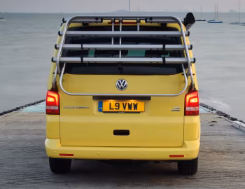 Volkswagen California "Beach" [UK-spec] (T5) '2009–15