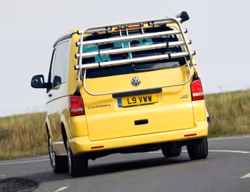 Volkswagen California "Beach" [UK-spec] (T5) '2009–15